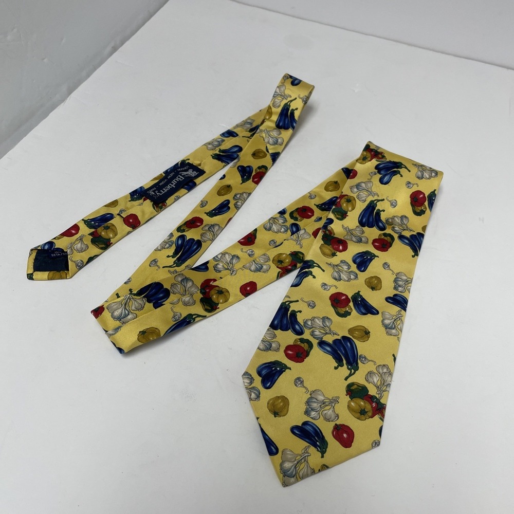 VTG Burberrys Neck Tie Mens Silk Yellow Vegetables All Over Print Wedding 56X4''